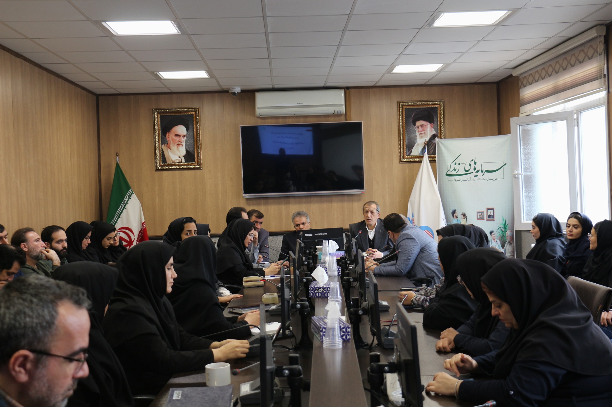 نشست صمیمانه معاون بهداشت دانشگاه علوم پزشکی ایران با پرسنل شبکه بهداشت و درمان شهرستان قدس / شنبه 6 دی ماه1404