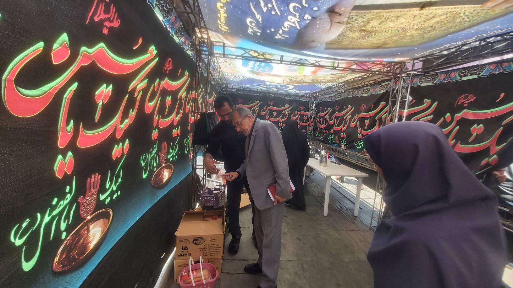 بازدید میدانی معاون بهداشت دانشگاه علوم پزشکی ایران / استقرار طرح ویژه سلامت محیط در مسیر وداع با رهبر انقلاب