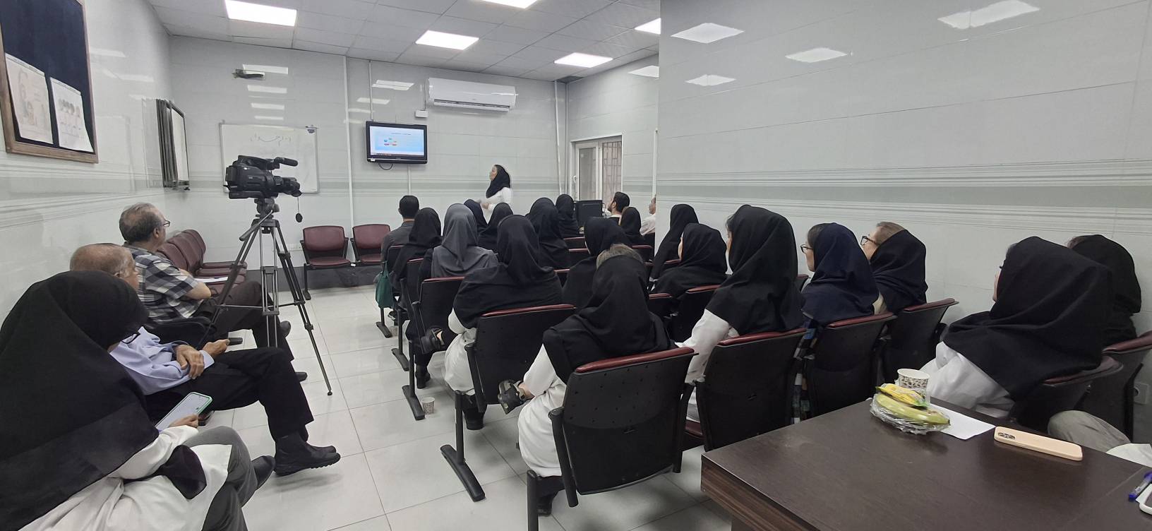 ارتقای توانمندی کارشناسان آزمایشگاهی در تشخیص بیماری‌های منتقله از آب و غذا (با اولویت التور)